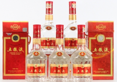 周口国窖1573和五粮液千元级别白酒哪个更好喝？周口回收行情价格多少钱？
