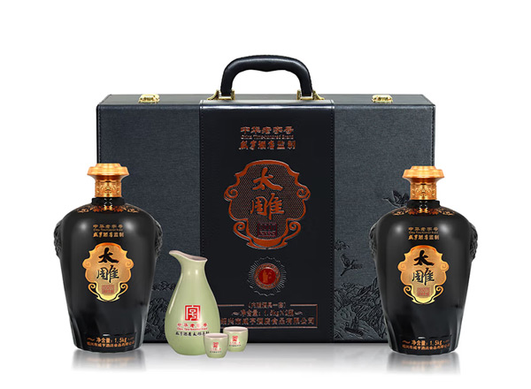 周口咸亨酒店太雕黄酒回收太雕2007原酿礼盒1.5kg*2糯米酒半甜绍兴黄酒